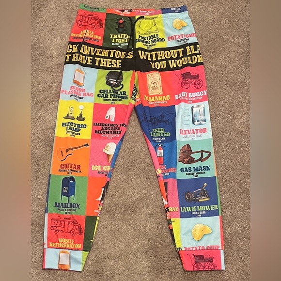 Graphic Women's 2-Piece Hoodie & Jogger Set - Picture 12 of 13